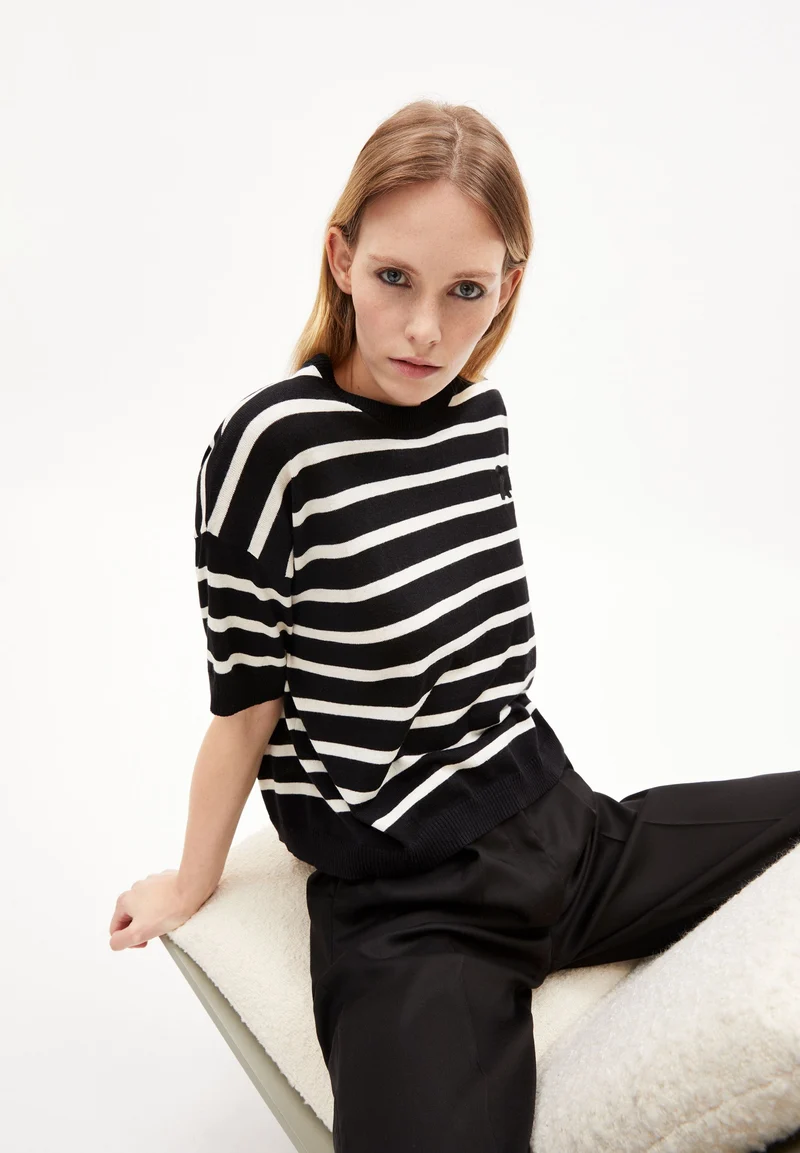 LILLAAS STRIPES | black-off white