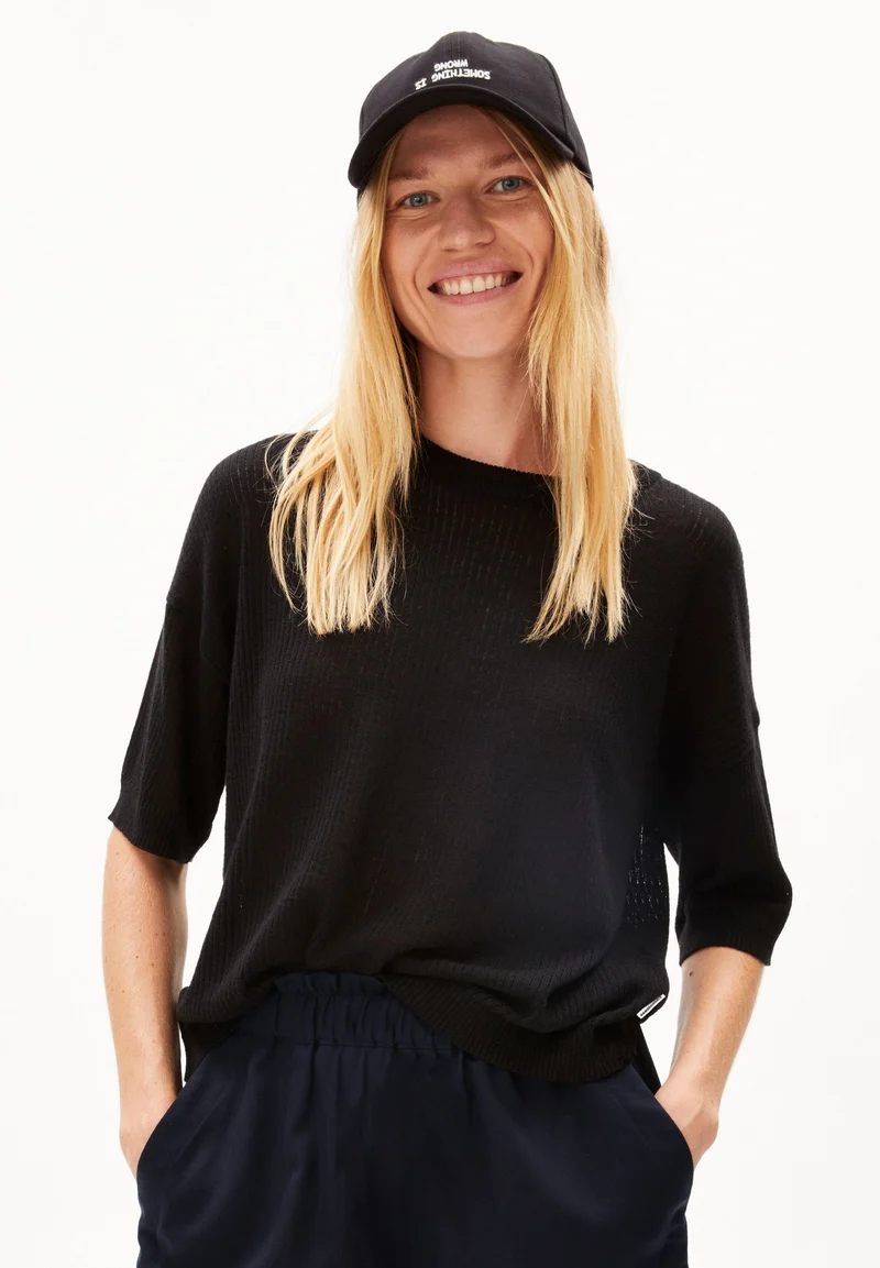 LILLAAS LINO | black