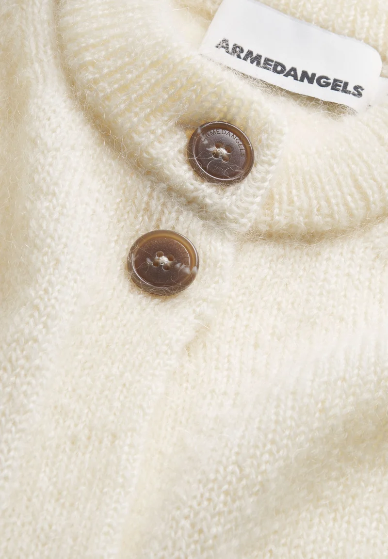 GILAAH MOHAIR | oatmilk