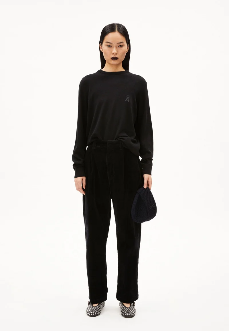 KREWAA ICONIC | black