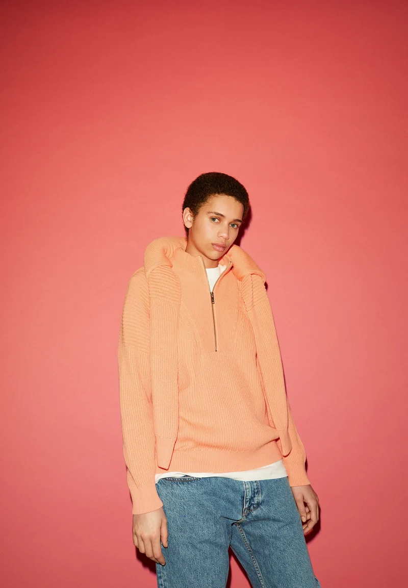 RONYIAAS | warm peach