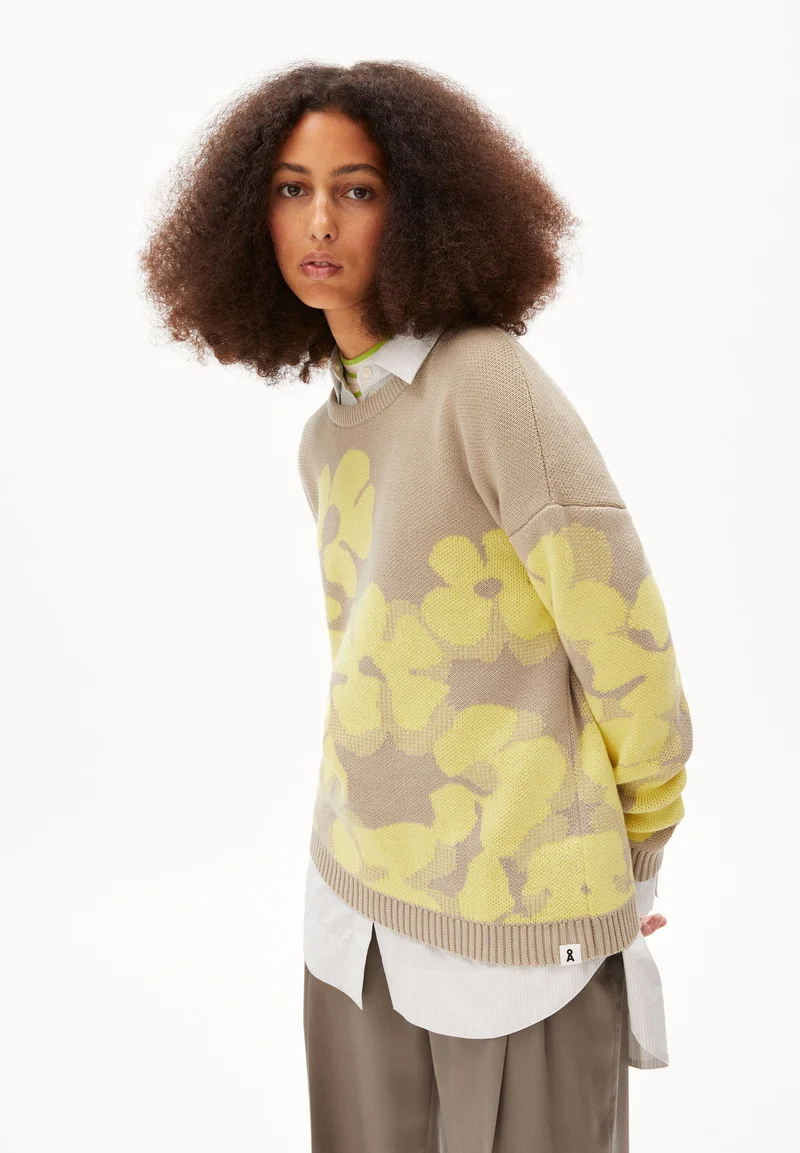OLESSYAA AQUA FLORAL | sand stone-armedangels yellow light