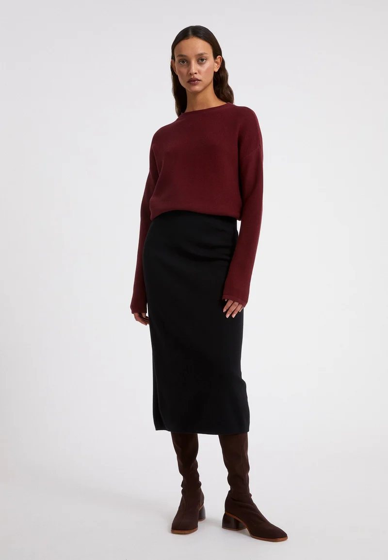 MEDINAA | ruby red