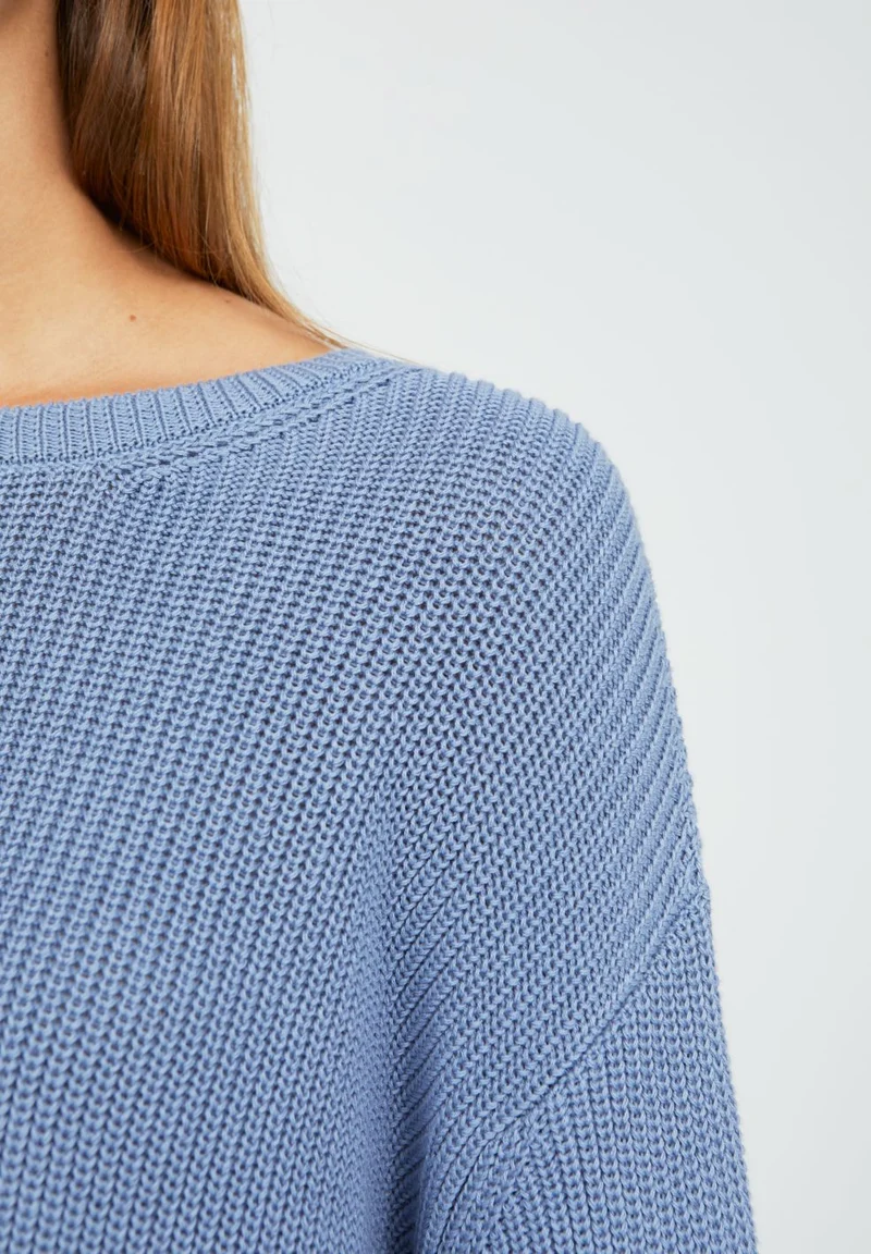 NURIELLAA | foggy blue