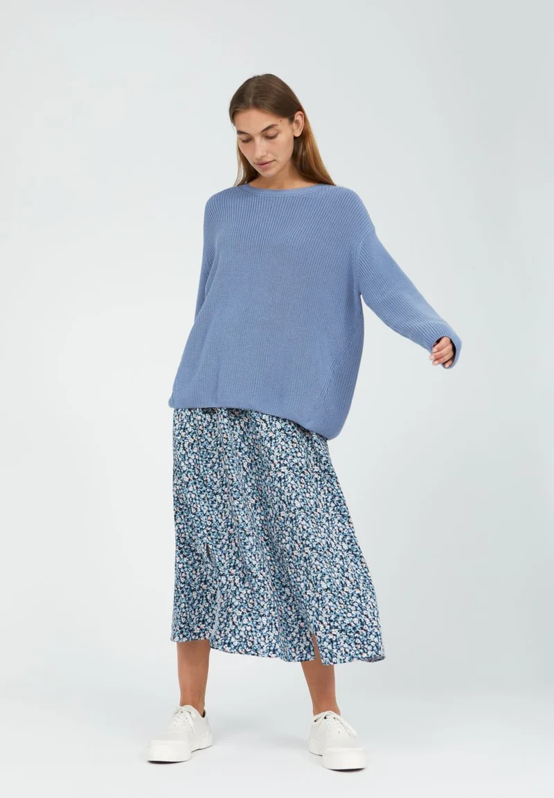 NURIELLAA | foggy blue