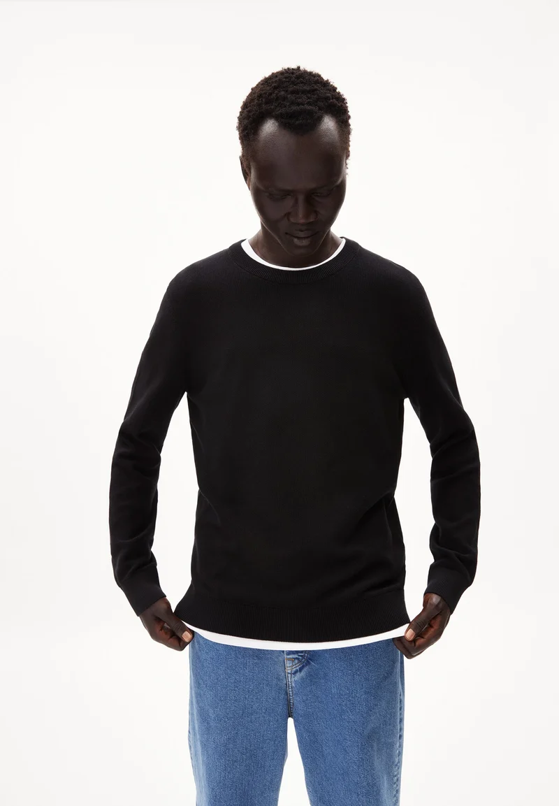 GRAANOS | black