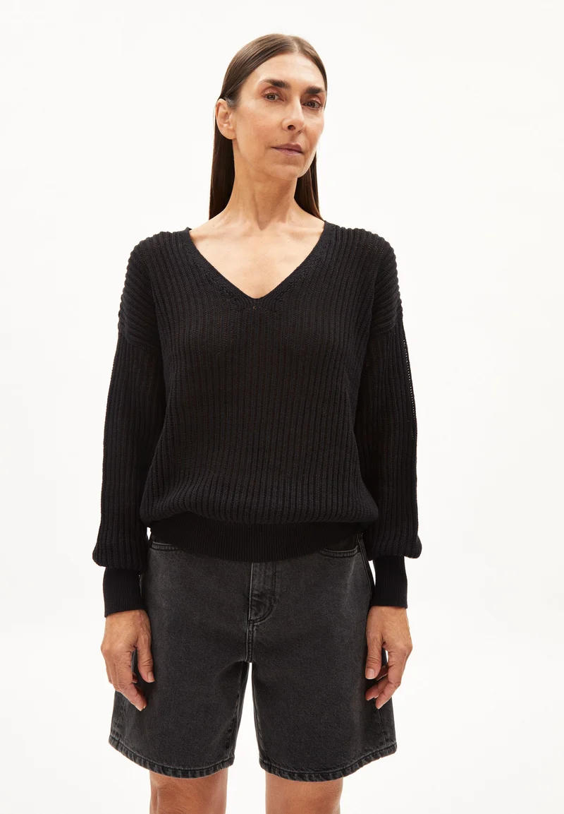 RANAA CROCHET LINO | black