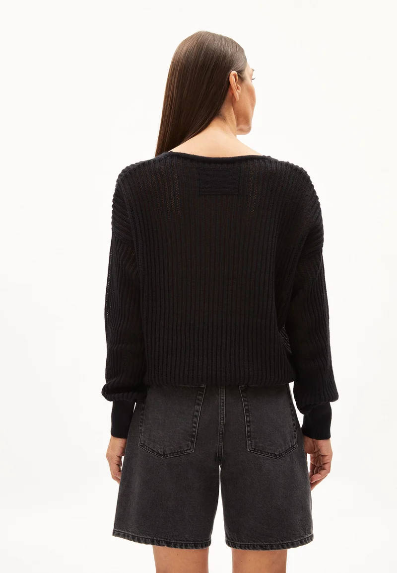 RANAA CROCHET LINO | black