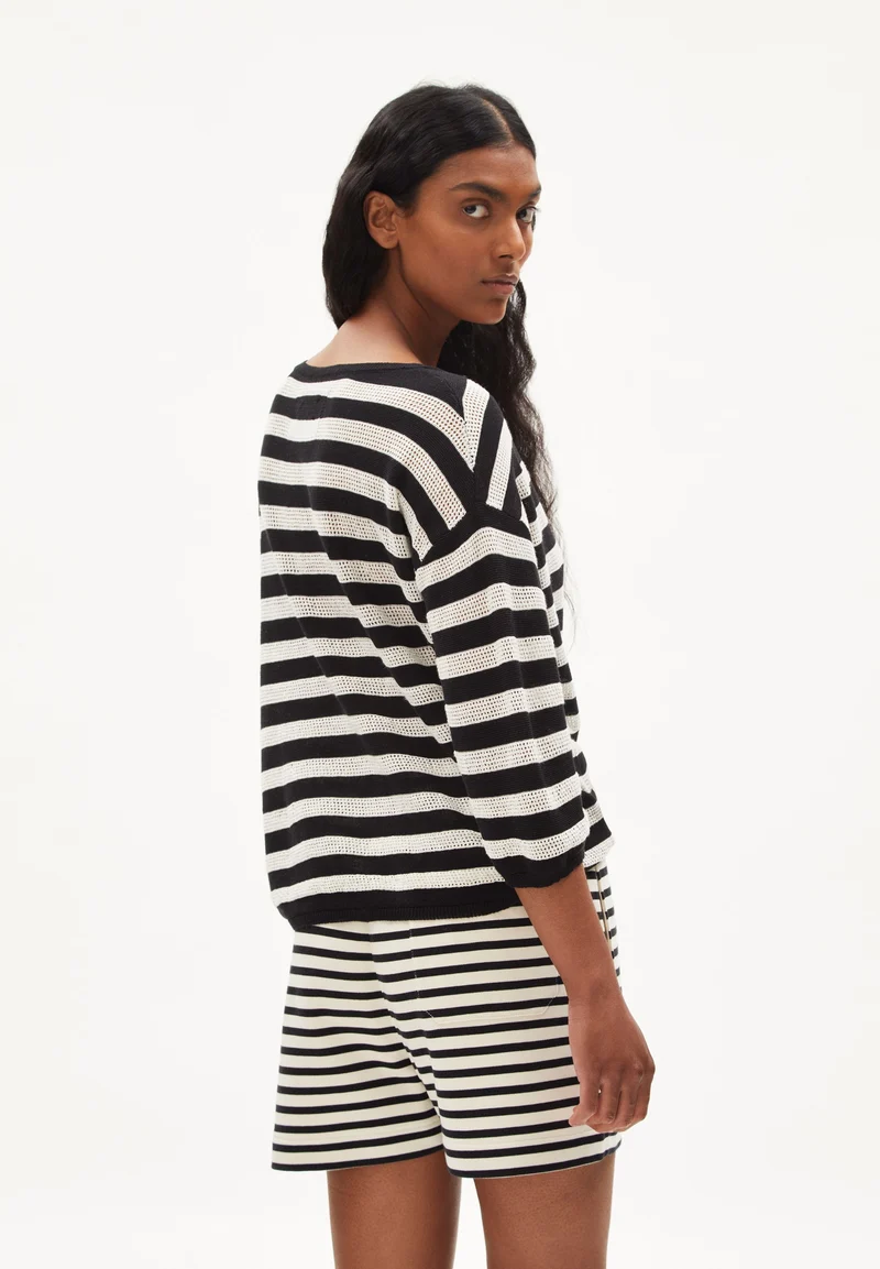 RATHAA STRIPES | black-off white