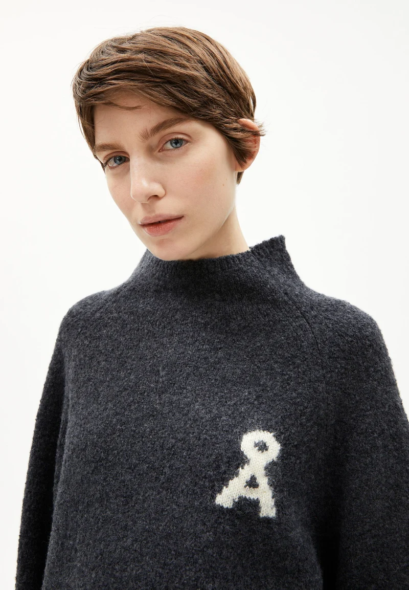 ICONIC Å BOUCLÉ-STRICKPULLOVER | steel melange-oatmilk