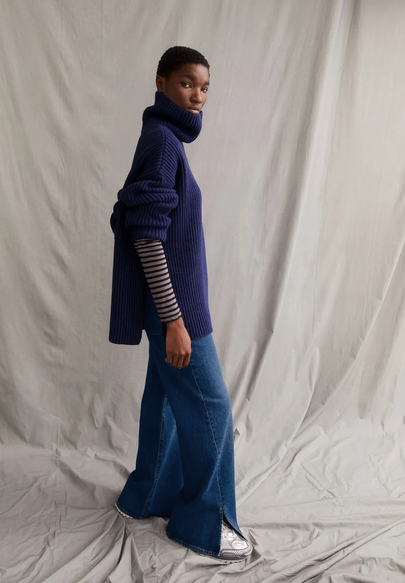 VAESSAA | deep sea blue