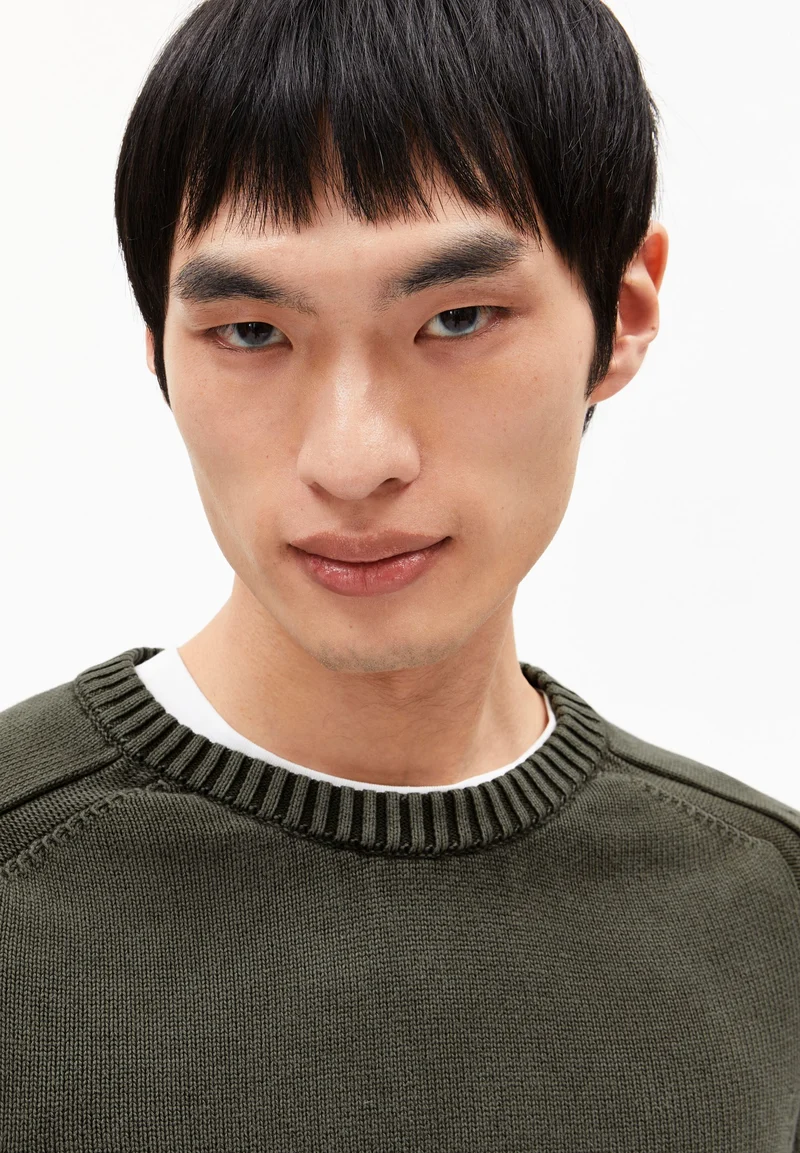 VAANJO GMT DYE STRICKPULLOVER | forest pine
