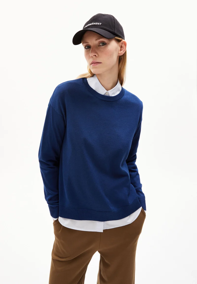 LARUNAA | faded indigo