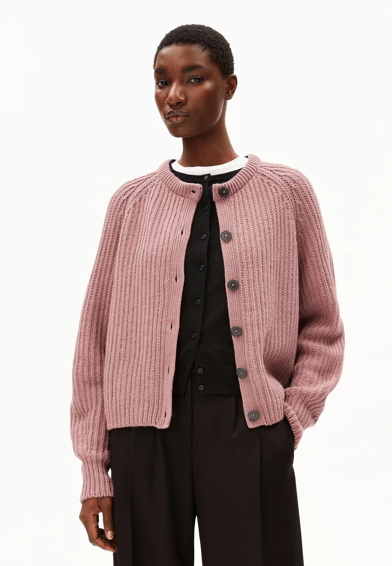 RIPP-STRICKJACKE | light berry