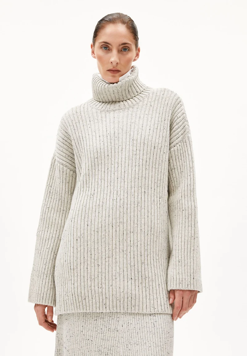 SABIRAA TWEED STRICKPULLOVER | oatmilk-black