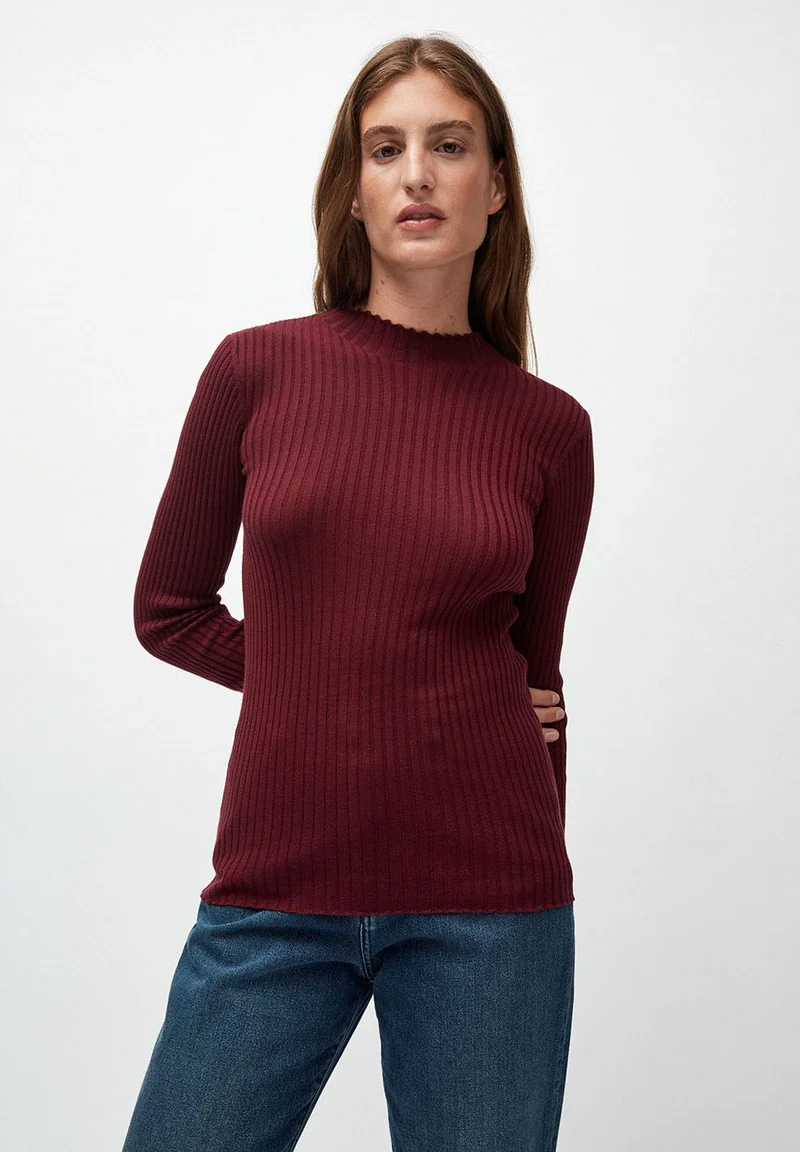ALAANIA STRICKPULLOVER | port wine