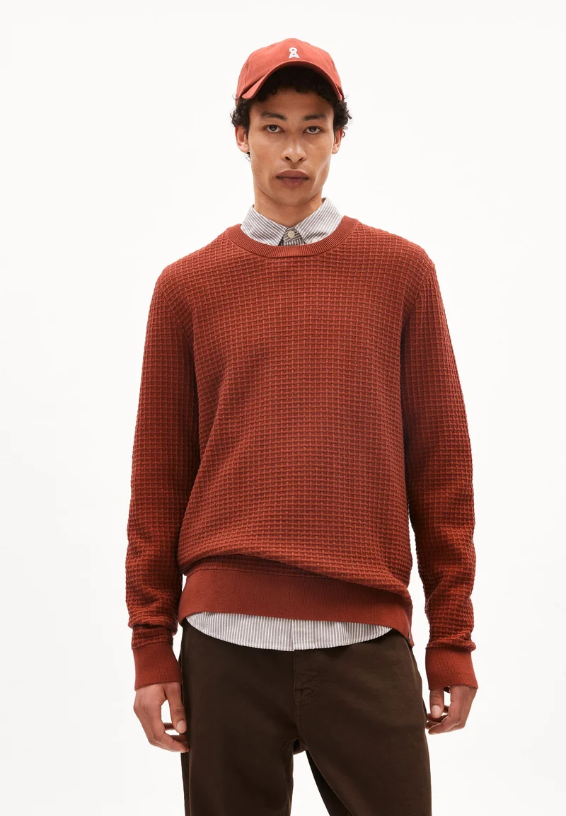 GRAANMO | dark amber