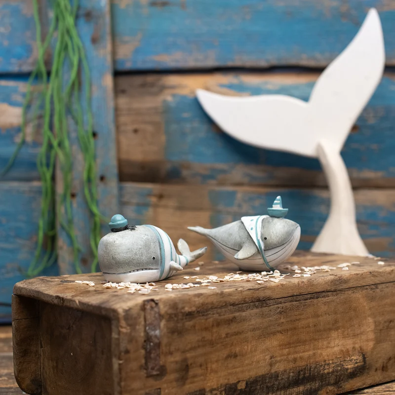 Logbuch-Verlag Deko Wale 2er-Set aus Poly 10 cm blau – Maritime Figuren zum Hinstellen für Badezimmer, Fensterbank oder maritimes Regal