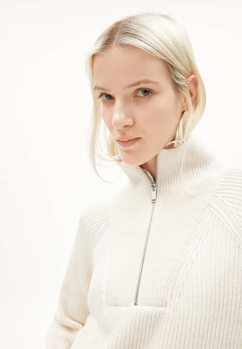 RONYIAAS VANISE | oatmilk