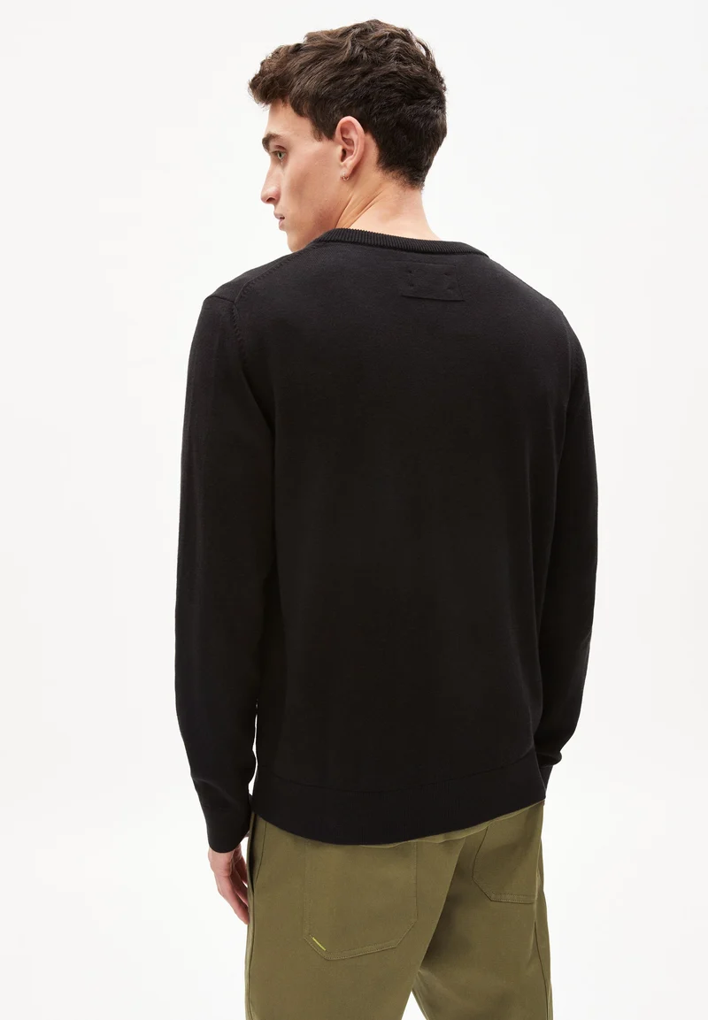 MAANES | black