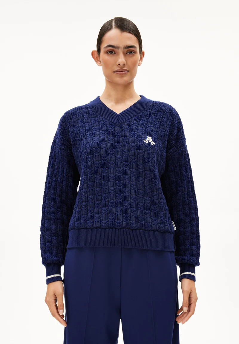 CAARLAS STRUCTURE STRICKPULLOVER | blue noon