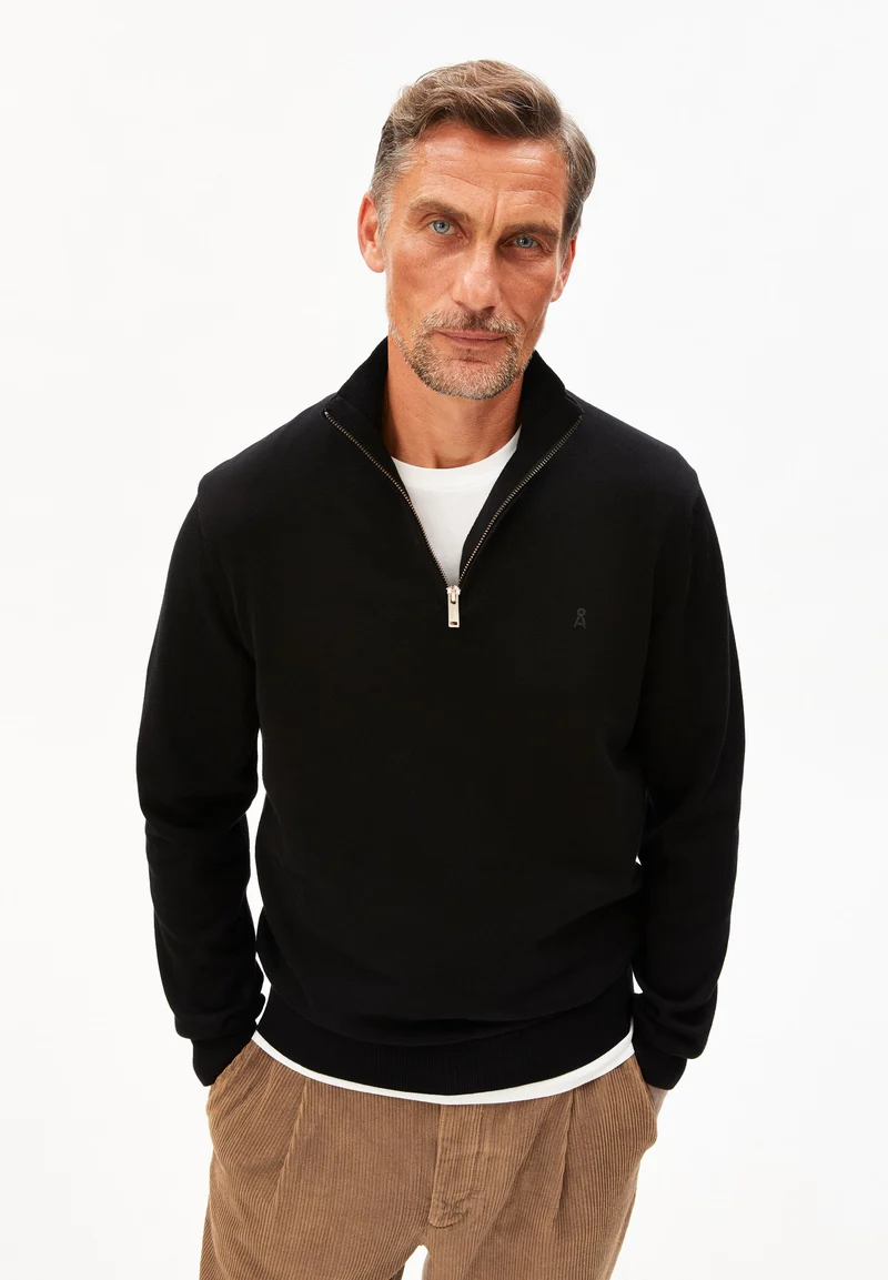 FAABES STRICKPULLOVER | black