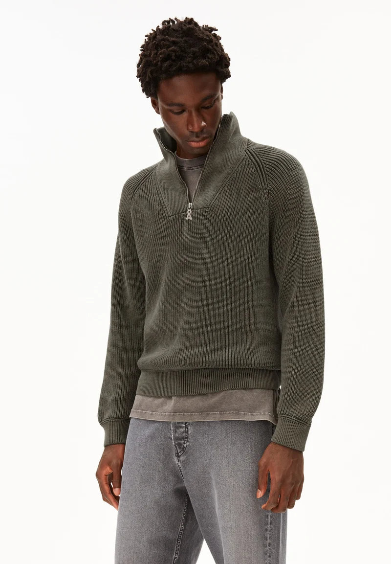 KAALVES GMT DYE | forest pine